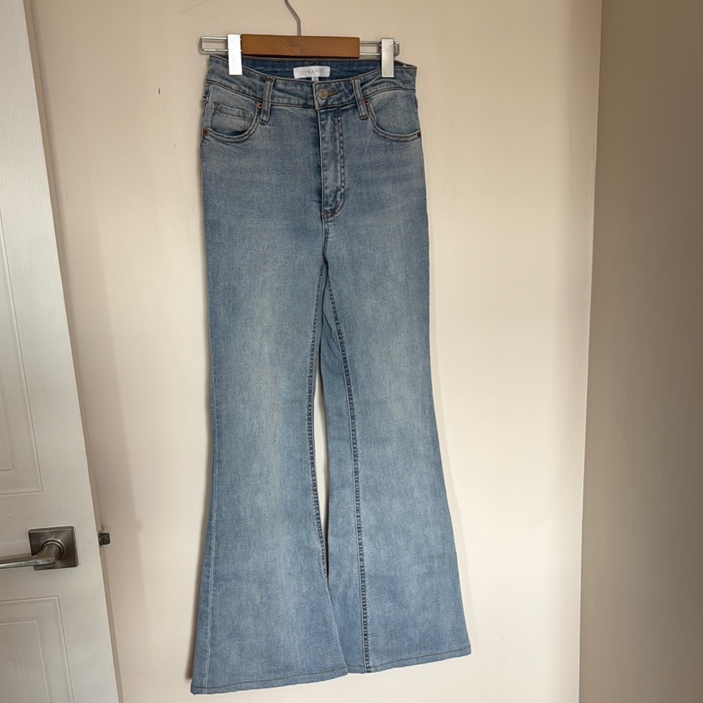 Dynamite Women's Blue Flared Jeans